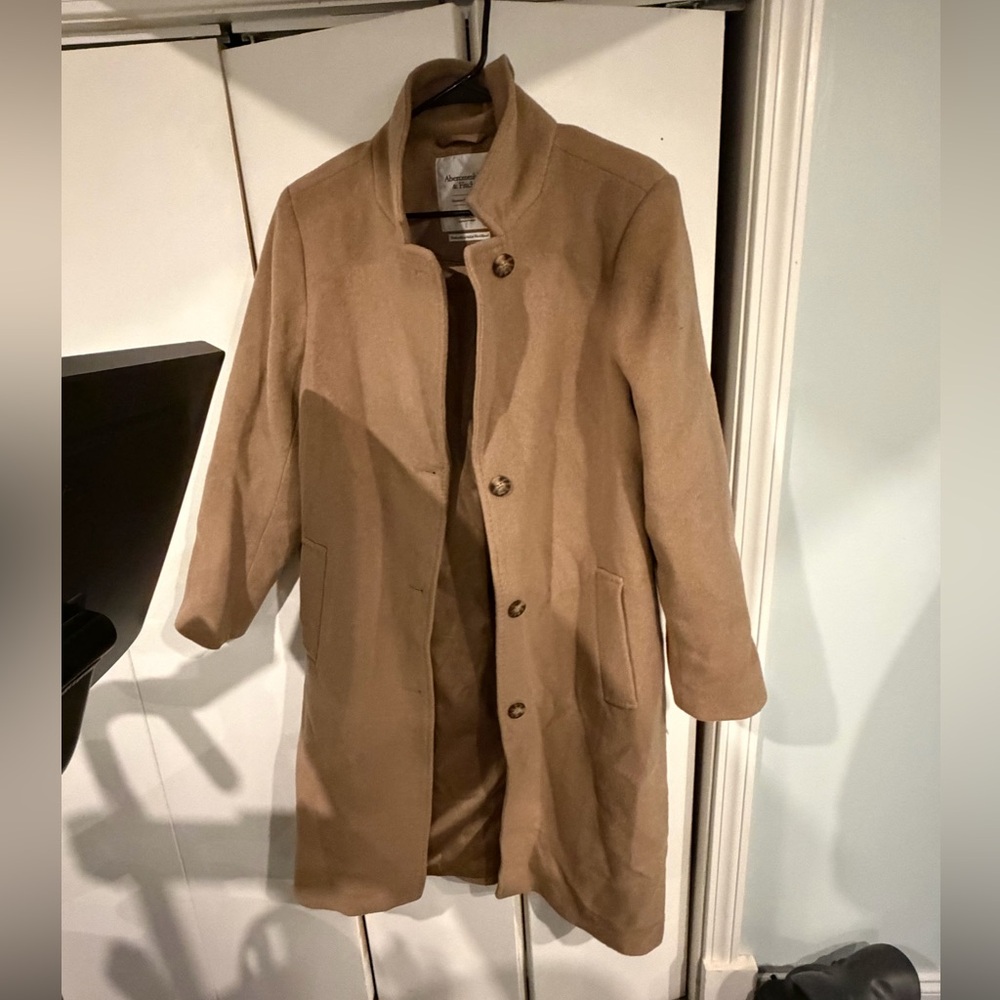 Abercrombie & Fitch Tan Coat